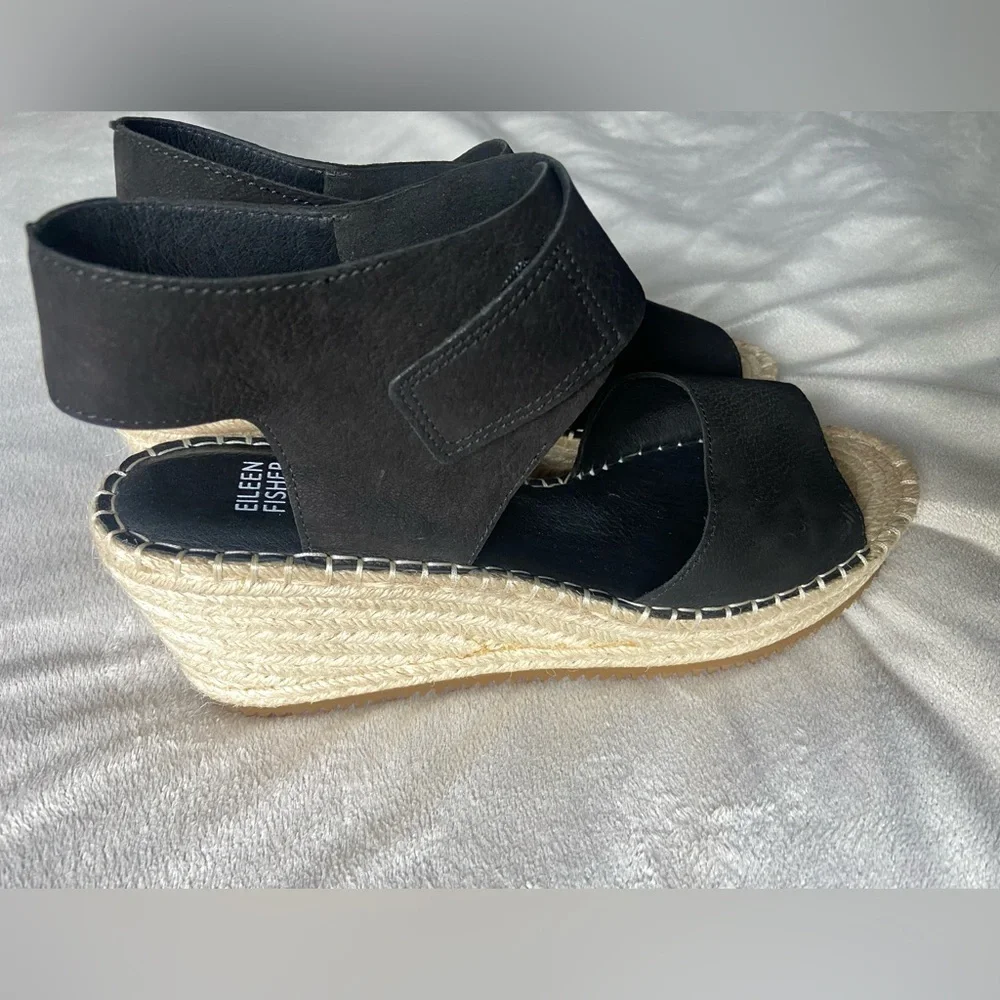 Eileen Fisher Black and Tan Espadrille Sandals